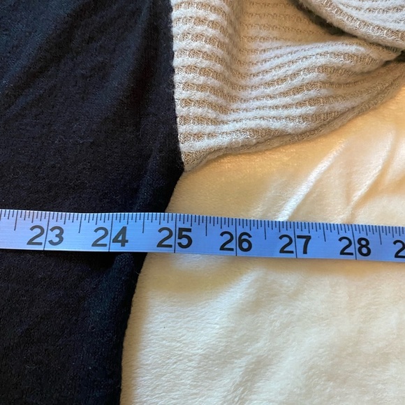 Cato Sz 14-16 Plaid and Color block Sweater - Picture 7 of 8